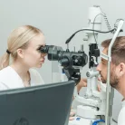 Федеральный центр офтальмологии и микрохирургии глаза YourMed на Молодёжной улице Фотография 4